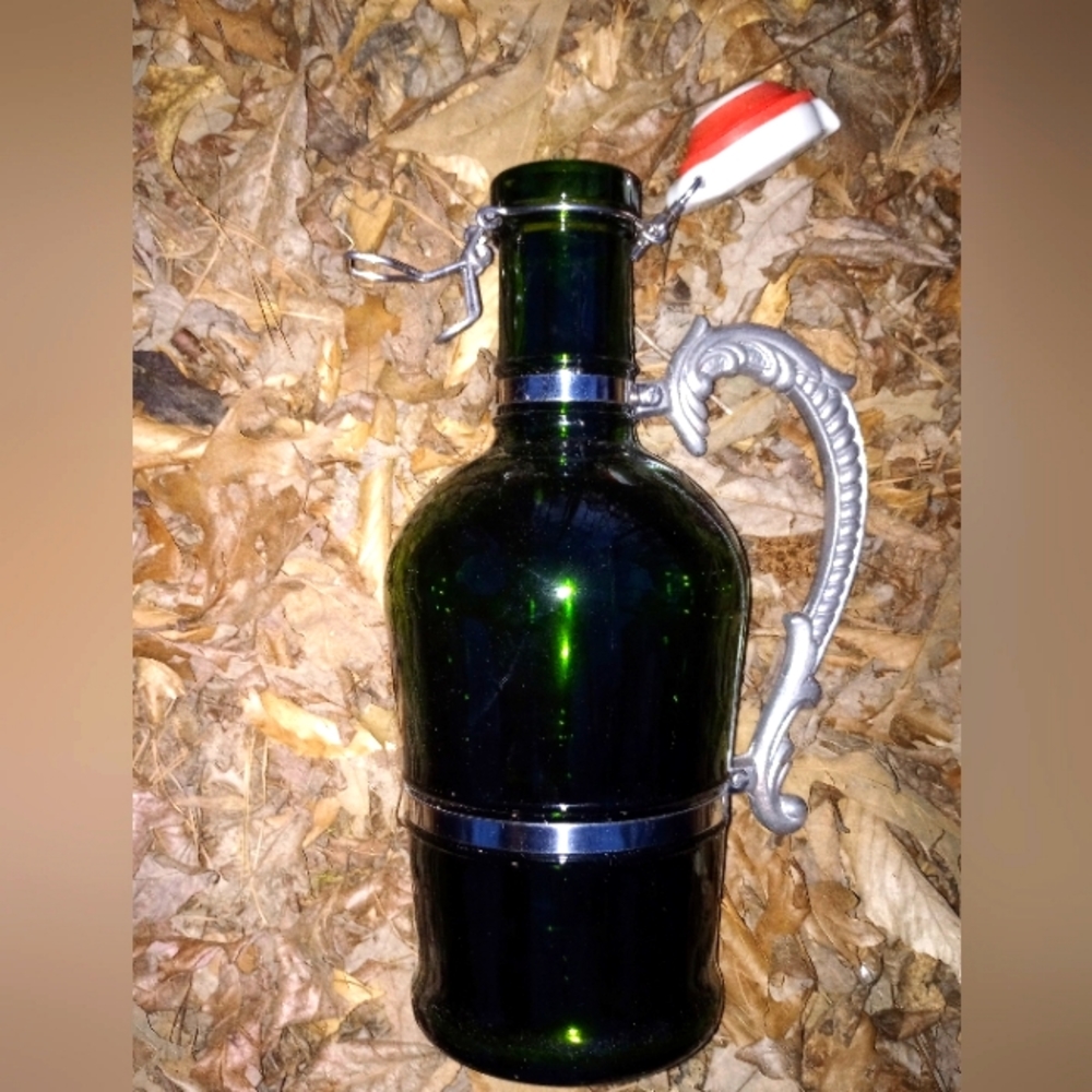 2 LT FLIP TOP BEER GROWLER GERMANY MUSTER GESCHÜTZT METAL ORNAMENT HANDL…